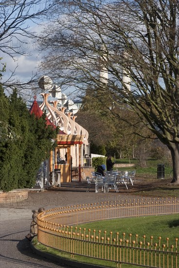 UK, London, Battersea Park, 2009. Creator: Ethel Davies.