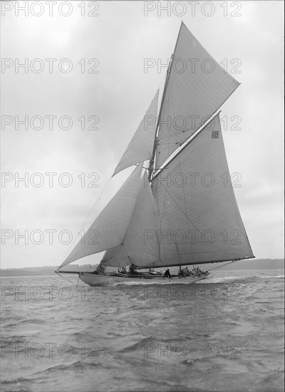 The cutter 'Onda' sailing close-hauled, 1911. Creator: Kirk & Sons of Cowes.