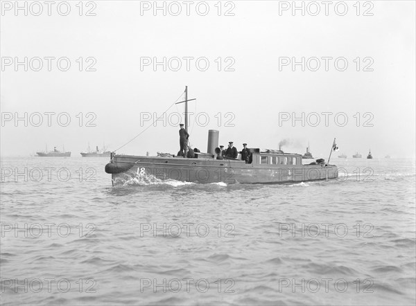 Patrol Boat No.18 under way, 1914. Creator: Kirk & Sons of Cowes.