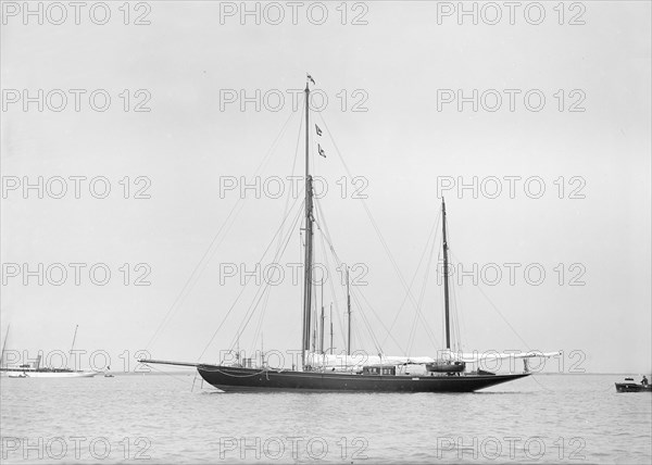 The ketch 'Valdora' at anchor, 1913. Creator: Kirk & Sons of Cowes.