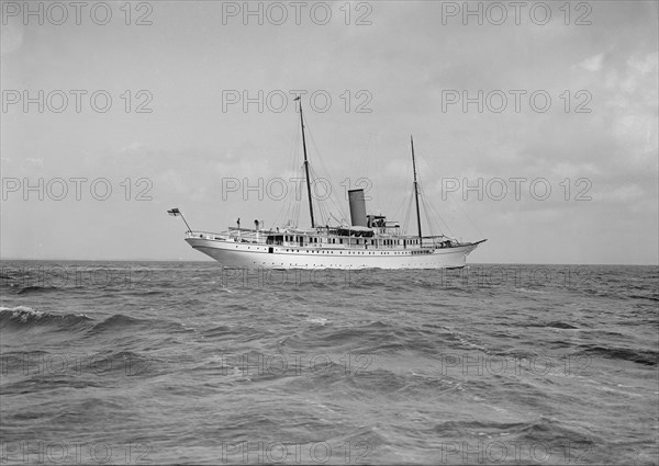 The steam yacht 'Glencairn', 1912. Creator: Kirk & Sons of Cowes.