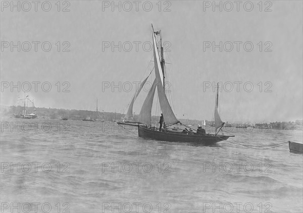 Ketch under sail. Creator: Kirk & Sons of Cowes.