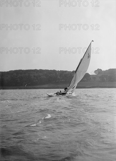 The 6 Metre sloop 'Euterpe'. Creator: Kirk & Sons of Cowes.