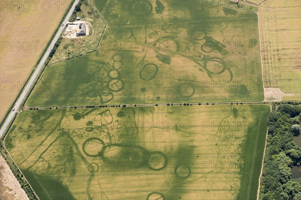 Prehistoric ceremonial landscape near Eynsham, Oxfordshire, 2018