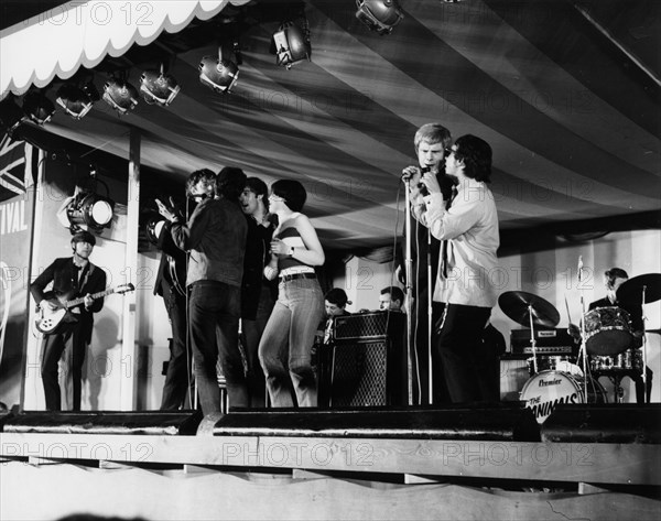 Long John Baldry, The Animals, Steam Packet, Richmond Jazz Festival, London, 1965.