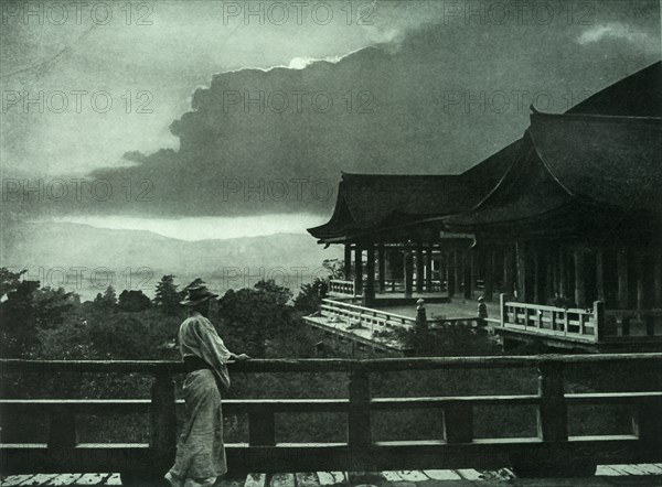 Moonlight at Kiyomizu-Dera', 1910.