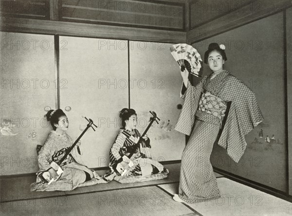 A Geisha Dancing', 1910.