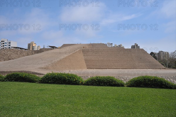 Huaca Huallamarca San Isidro, Lima, Peru, 2015.