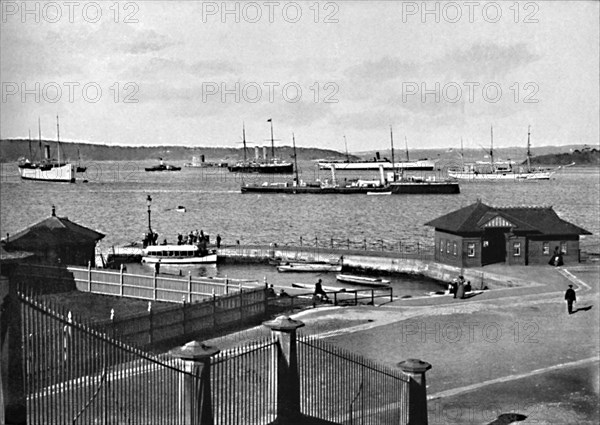 Man o' War Stairs and Farm Cove, c1900.