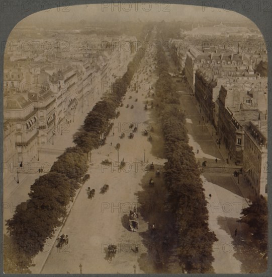Champs Elysees - from Arch of Triumph to Place de la Concorde - Paris, France', 1900.
