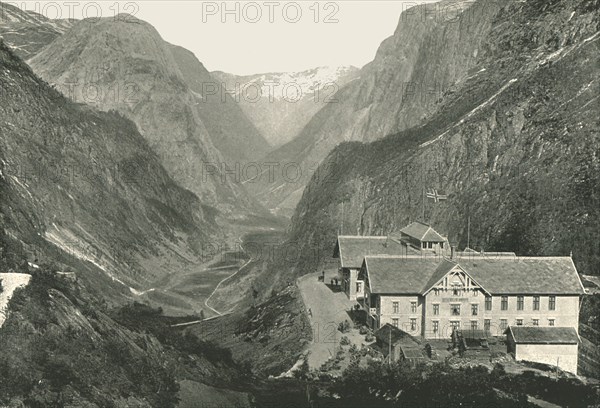 The Valley and Hotel, Stalheim, Norway, 1895.