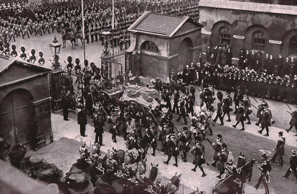 Funeral procession of King Edward VII, Whitehall, London, 20 May 1910.