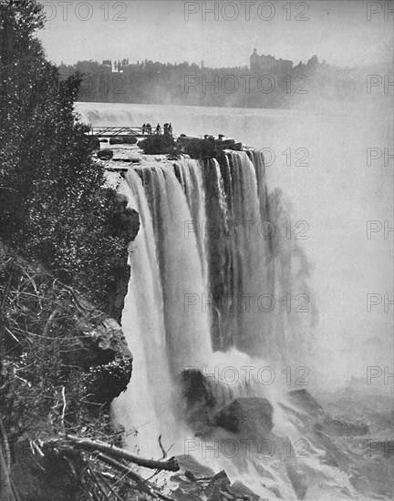 Horseshoe Falls, Niagara', c1897.