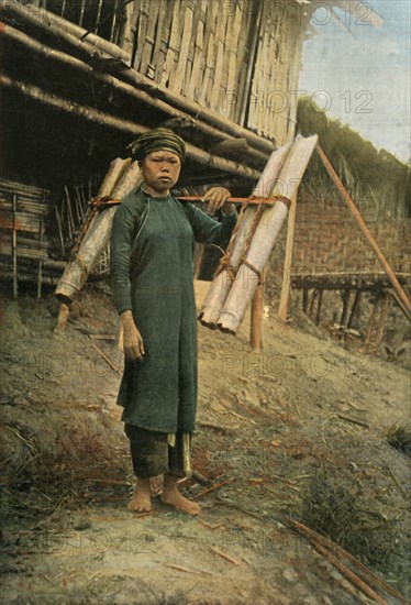 Porteuse D'Eau', (Water Carrier)', 1900.
