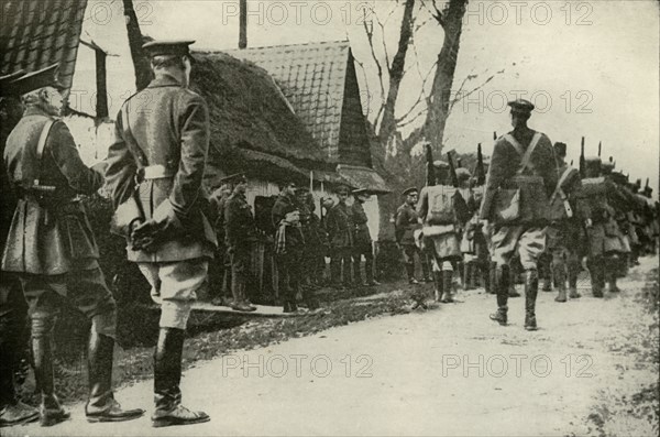 Off To The Trenches', (1919).