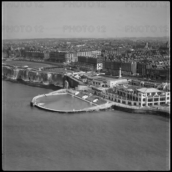 Cliftonville Bathing Pool (Margate Lido), Kent, 1954