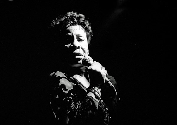 Betty Carter, Ronnie Scott's Jazz Club, Soho, London, March 1994.