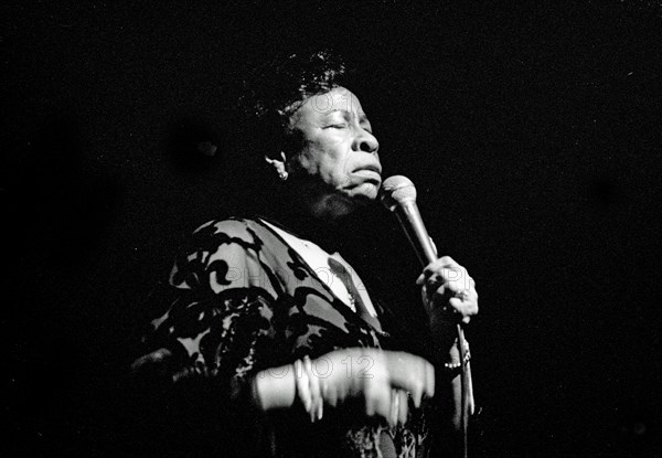 Betty Carter, Ronnie Scott's Jazz Club, Soho, London, March 1994.