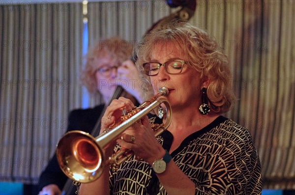 Sue Richardson, Splash Point Jazz Club, Plough Inn, Rottingdean, East Sussex, UK, 17 May 2019.