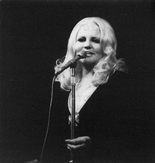 Peggy Lee, Royal Albert Hall, London, 1970.