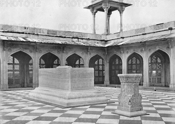 Sikandra. The Tomb of Akbar. Monument on Roof', c1910.