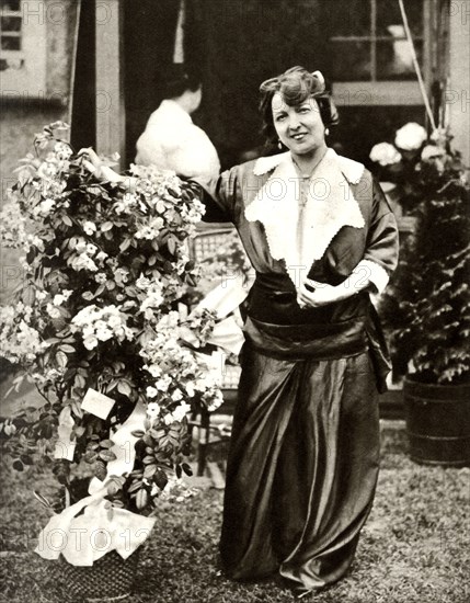 Marie Lloyd, c1910s