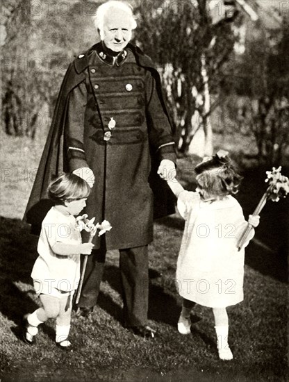 General Bramwell Booth with his two grandchildren,1929