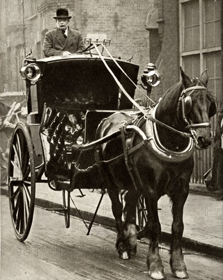 Hansom cab, c1910