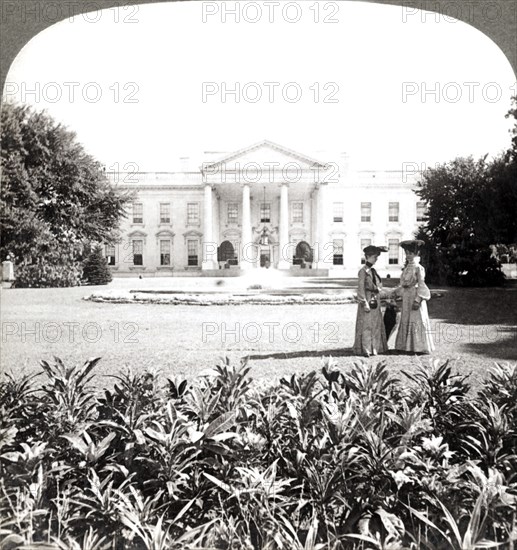 'The White House, the historic residence of the Nation's Chief - north front-Washington