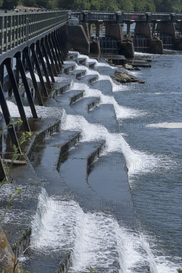 Teddington Lock, Teddington