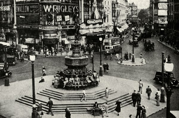 'One of London's best-loved statues is that of Eros which surmounts the fountain at Piccadilly Circu Creator: Unknown,