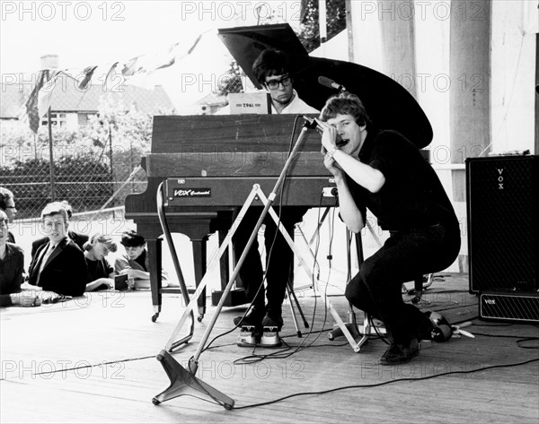 Paul Jones and Manfred Mann, West Wickham, Bromley, London, 1964. Creator: Brian Foskett.