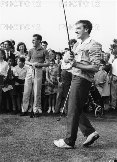 Roy Castle and Bruce Forsyth, Ealing Golf Course, London, 1963. Creator: Brian Foskett.