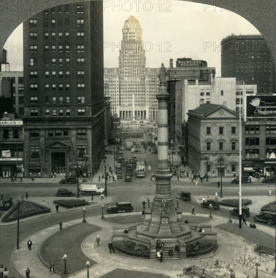 'Looking across Lafayette Square from the Public Library to McKinley Monument and City Hall, Buffalo Creator: Unknown.