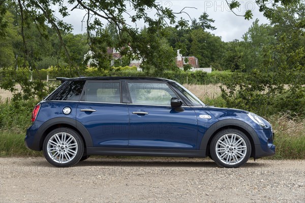 2015 Mini Cooper S 5 door. Creator: Unknown.