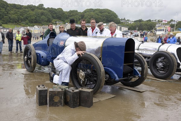 1925 Sunbeam 350 hp driven by Don Wales at Pendine Sands 2015. Creator: Unknown.