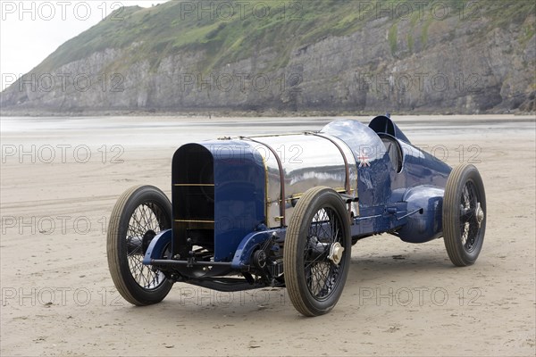 1925 Sunbeam 350 hp driven by Don Wales at Pendine Sands 2015. Creator: Unknown.