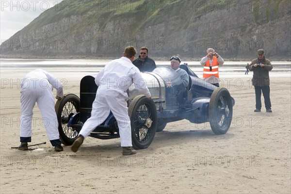 1925 Sunbeam 350 hp driven by Ian Stanfield at Pendine Sands 2015. Creator: Unknown.