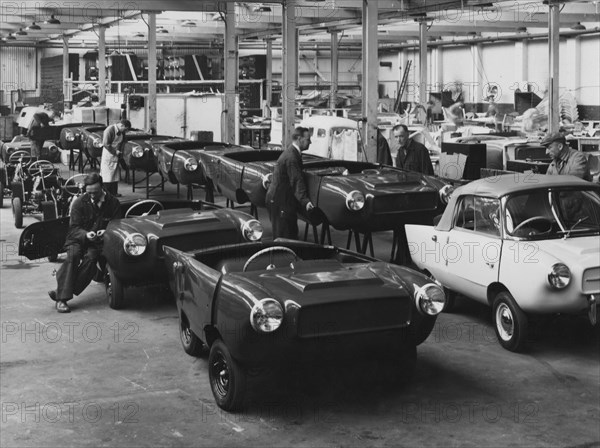 1957 Frisky factory, Wolverhampton. Body assembly. Creator: Unknown.