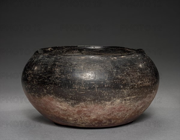 Black-Topped Bowl, 4000-3000 BC. Creator: Unknown.