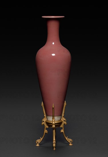 Bottle with Peach Bloom Glaze, 1662-1722. Creator: Unknown.