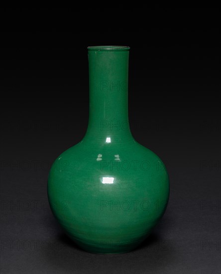 Bottle-shaped Vase, 1736-1795. Creator: Unknown.