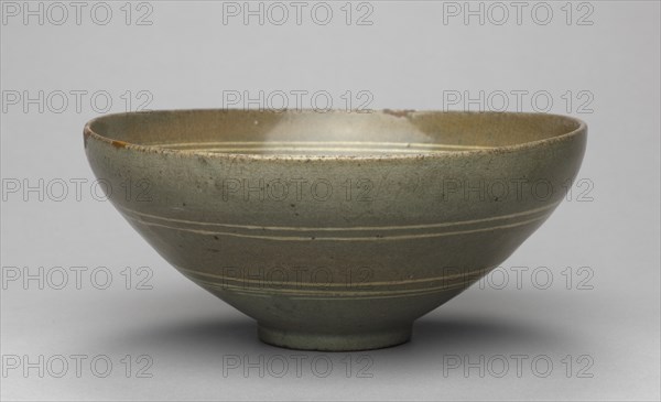 Bowl with Willow and Reed Design, 1300s. Creator: Unknown.