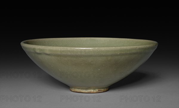 Bowl, 1100s. Creator: Unknown.