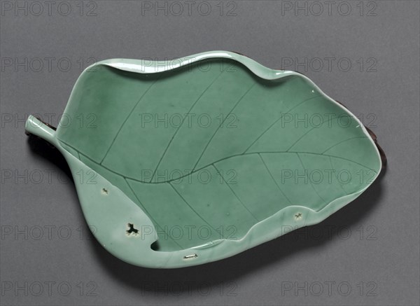 Brush Washer in Shape of a Lotus Leaf, 1723-35. Creator: Unknown.