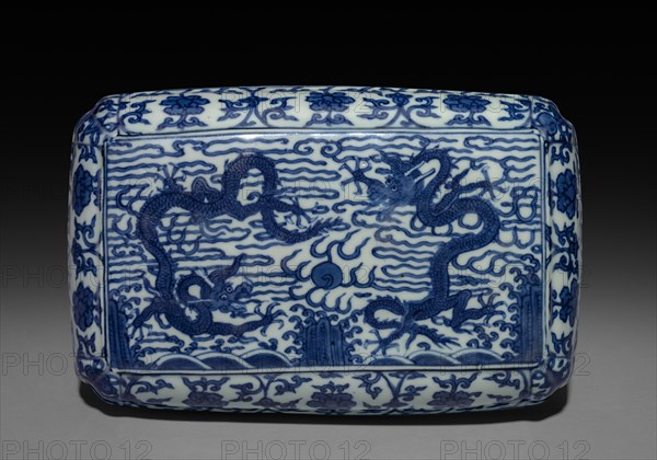 Covered Box with Dragons, 1573-1620. Creator: Unknown.