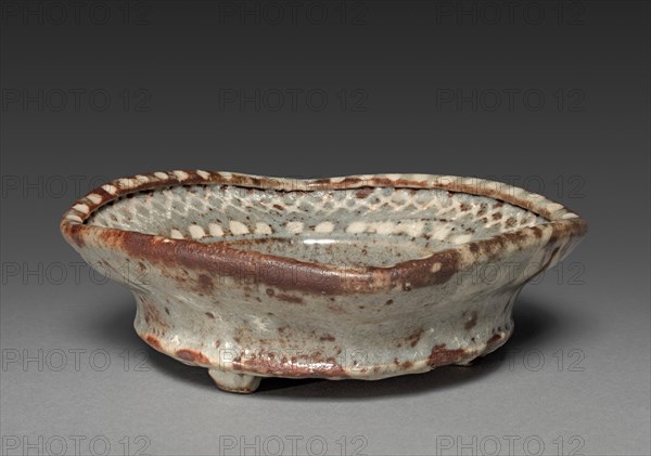 Dish with Design of Three Wild Geese in Flight: "Nezumi" Shino Ware, c. 1600. Creator: Unknown.