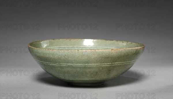 Dish with Inlaid Plant Design, 1300s. Creator: Unknown.