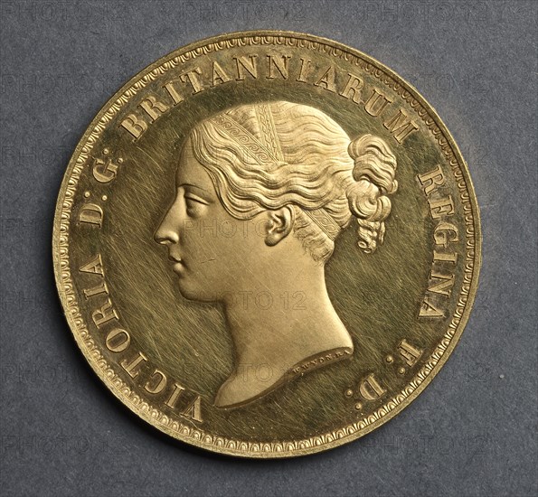 Five Pounds (obverse), 1839. Creator: William Wyon (British).