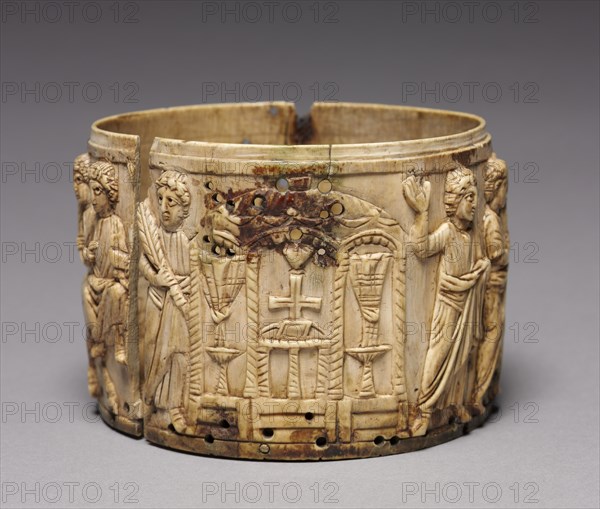 Ivory Pyx (Box), 500s. Creator: Unknown.